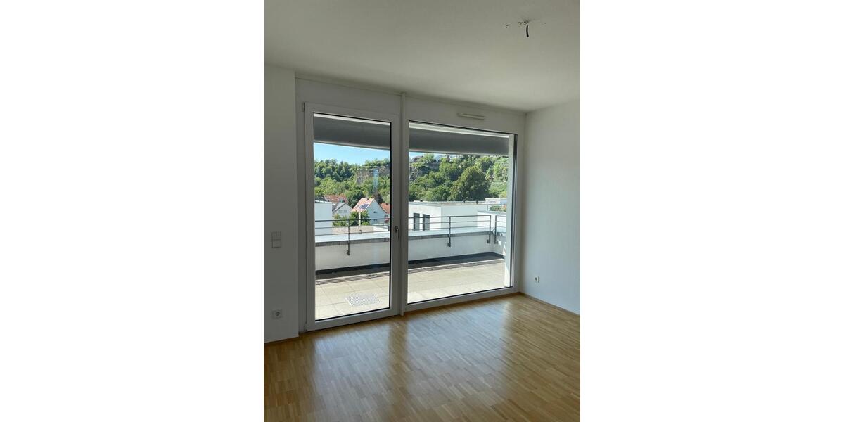Einfamilienhaus Rottenburg am Neckar - 2 Zimmer, 70 m&sup2;, 1.300&euro; | Angebot:26495379