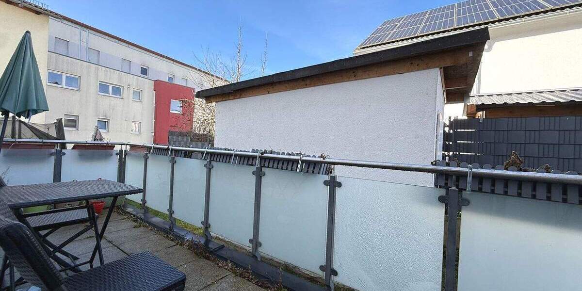 Mehrfamilienhaus, Wohnhaus Steinenbronn - 8 Zimmer, 233 m&sup2;, 949.000&euro; | Angebot:25704322