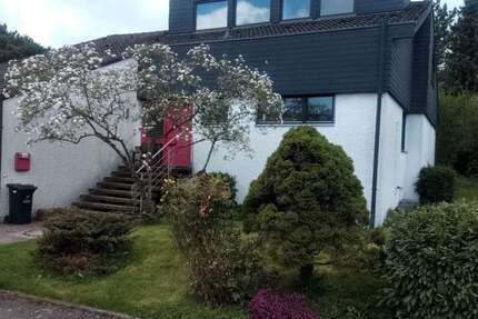Haus Gärtringen - 7 Zimmer, 180 m&sup2;, 2.150&euro; | Angebot:26947681