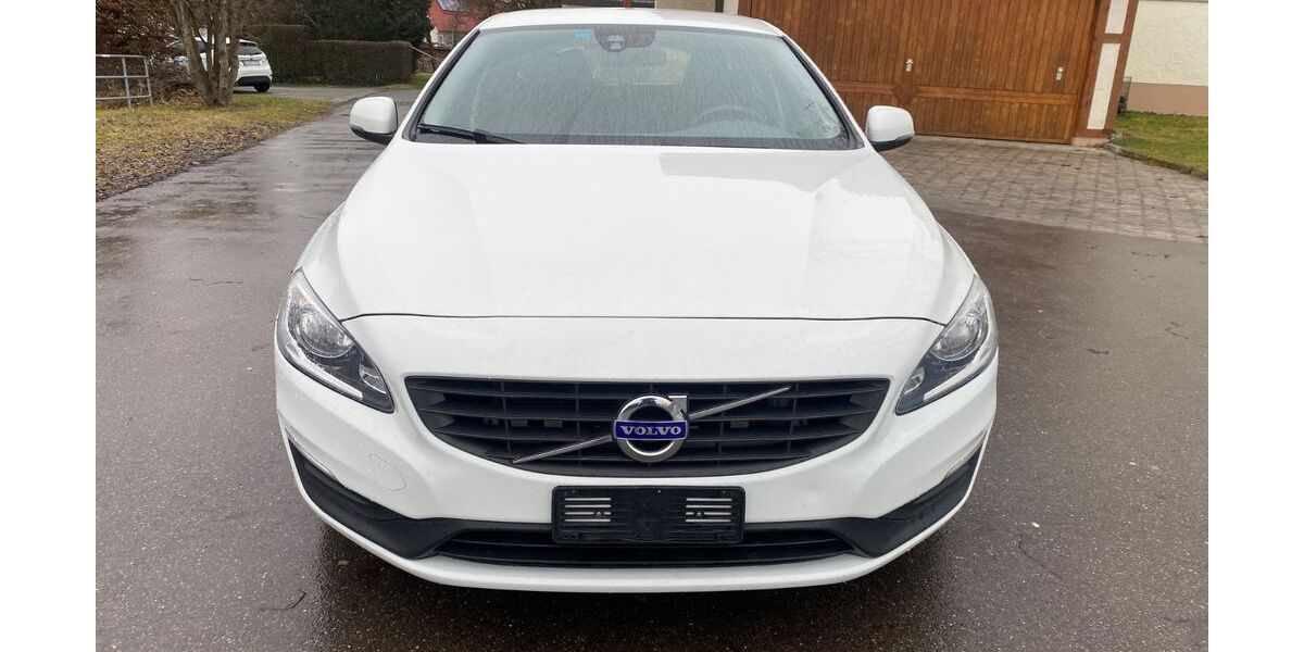 Volvo V60 172.000 km 8.999 &euro; Rangendingen 72414