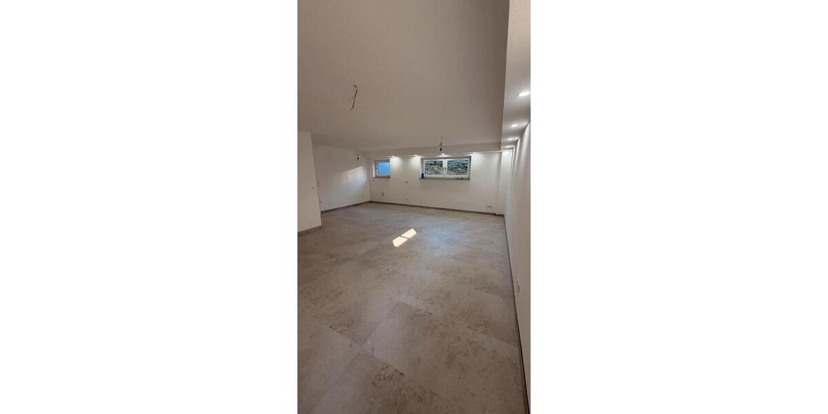 Etagenwohnung Dettingen unter Teck - 3 Zimmer, 73 m&sup2;, 830&euro; | Angebot:26538963