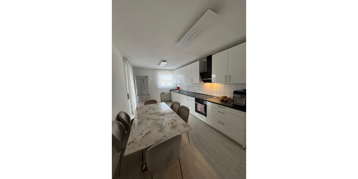 Etagenwohnung Ofterdingen - 4 Zimmer, 100 m&sup2;, 1.300&euro; | Angebot:25963170