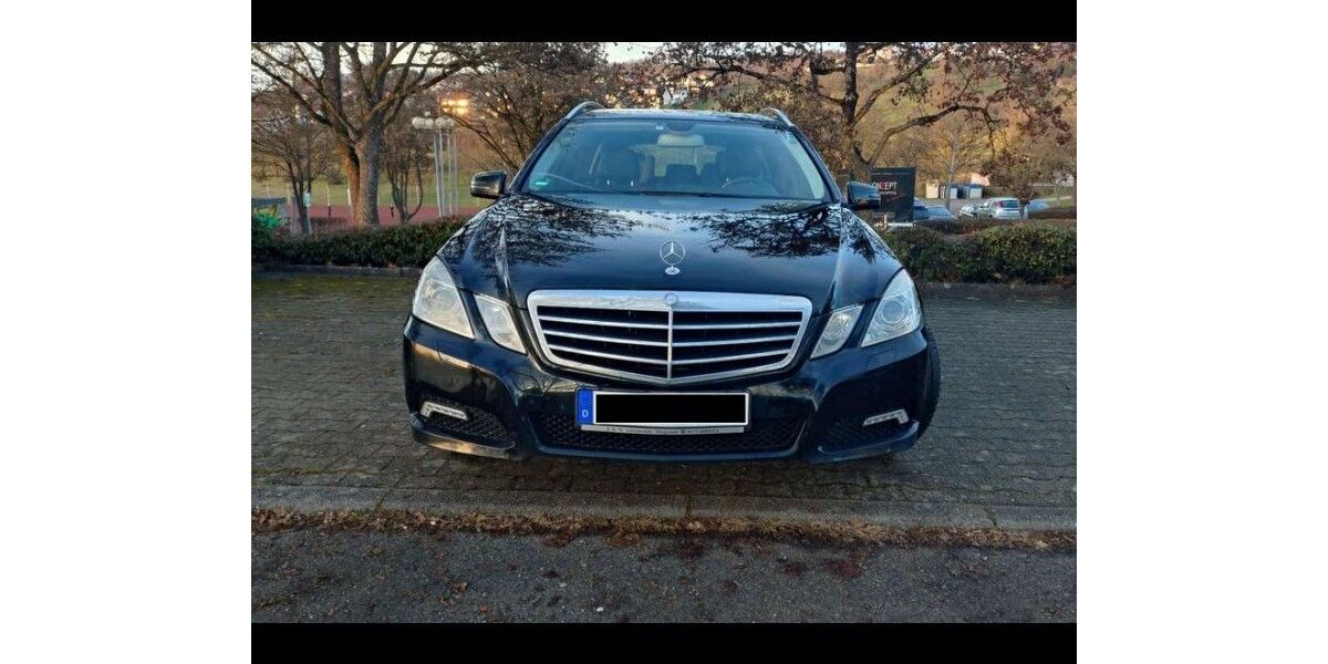 Mercedes-Benz E 250 195.000 km 6.990 &euro; Herrenberg 71083