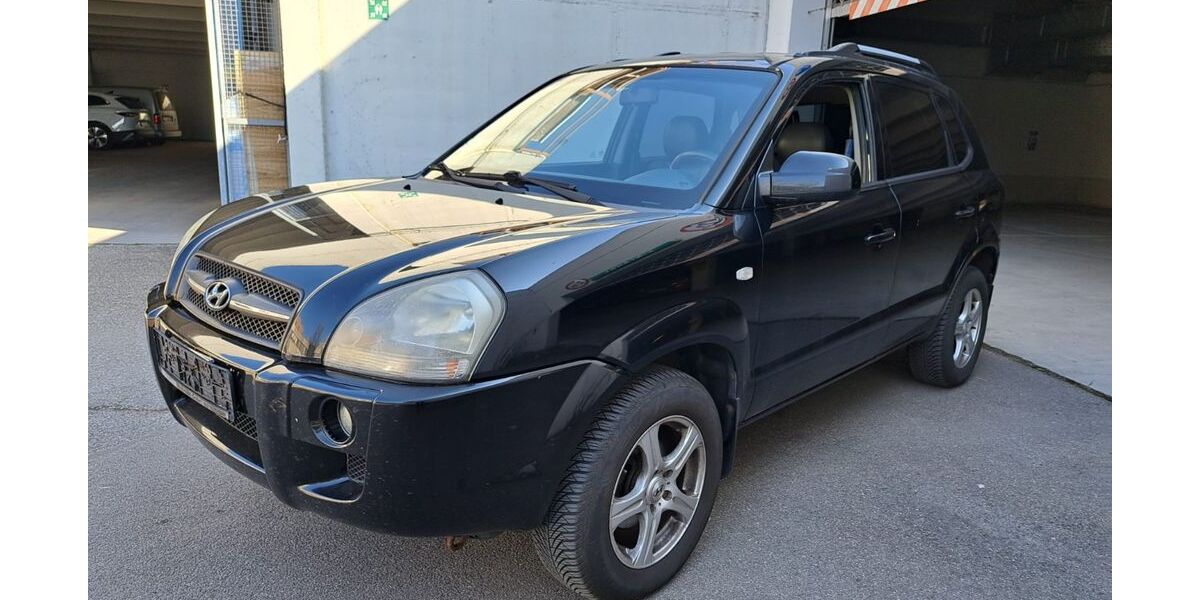 Hyundai TUCSON 245.000 km 1.800 &euro; Reutlingen 72766