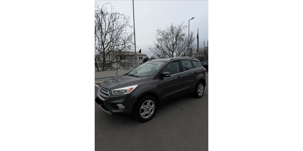 Ford Kuga 141.000 km 12.500 &euro; Pliezhausen 72124