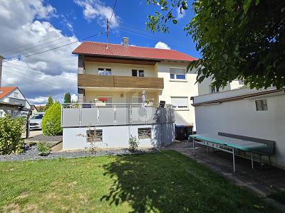 ZWEIFAMILIENHAUS MIT MIETEINNAHMEN & POTENTIAL - Zweifamilienhaus Nufringen | Angebot:27674432