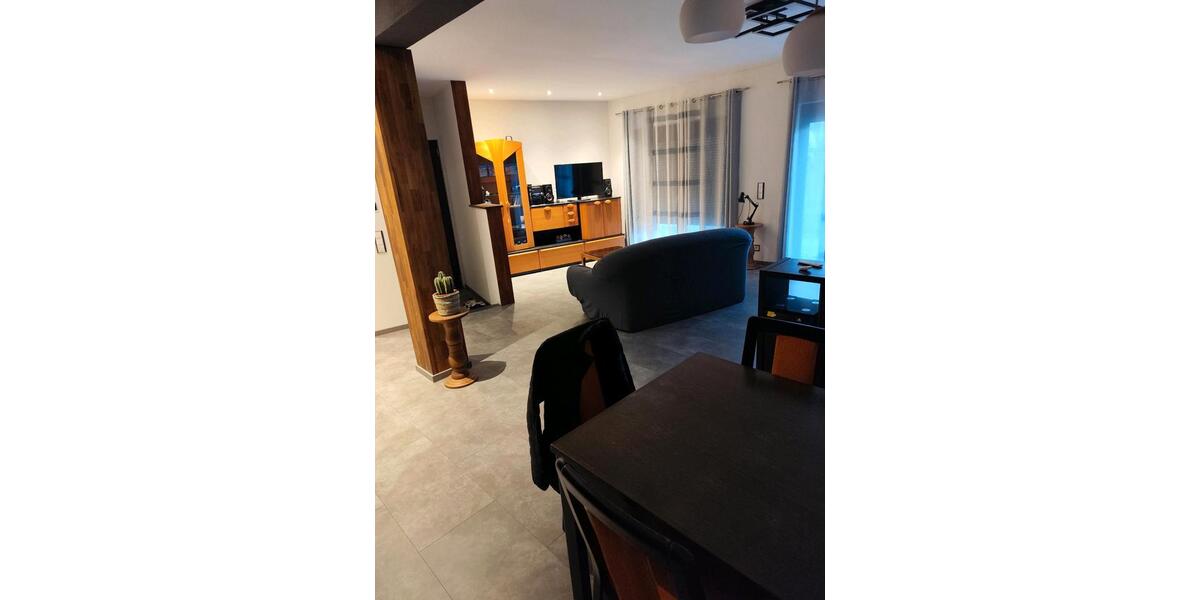 Erdgeschoßwohnung Hechingen - 2 Zimmer, 75 m&sup2;, 1.000&euro; | Angebot:27576413