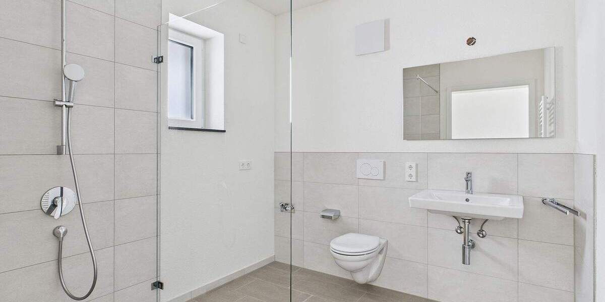 Etagenwohnung Sindelfingen Ost - 2 Zimmer, 64 m&sup2;, 1.220&euro; | Angebot:25772240