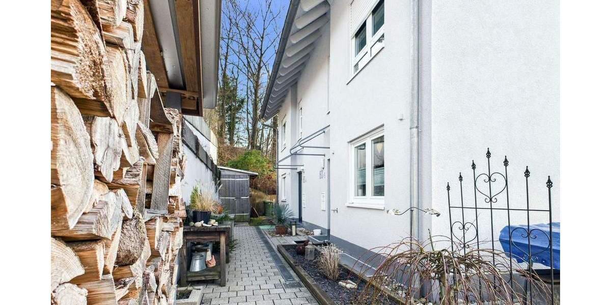 Doppelhaushälfte Böblingen - 5 Zimmer, 111 m&sup2;, 520.000&euro; | Angebot:25771172