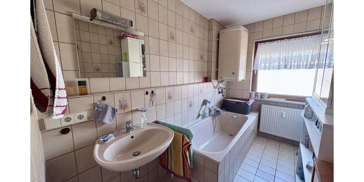 Etagenwohnung Weil im Schönbuch - 2 Zimmer, 65 m&sup2;, 230.000&euro; | Angebot:25780802