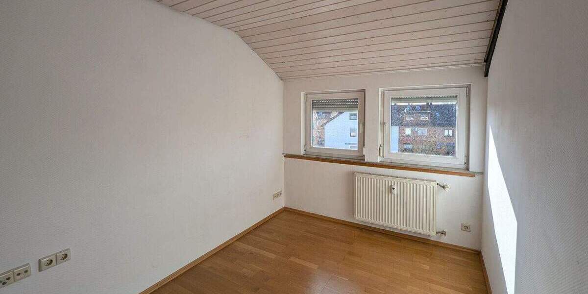 Mehrfamilienhaus, Wohnhaus Böblingen - 9 Zimmer, 178 m&sup2;, 619.000&euro; | Angebot:25862240