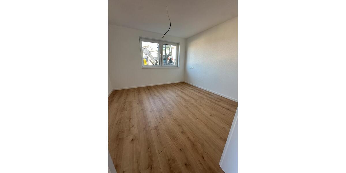 Erdgeschoßwohnung Rottenburg am Neckar - 3 Zimmer, 70 m&sup2;, 930&euro; | Angebot:25903846