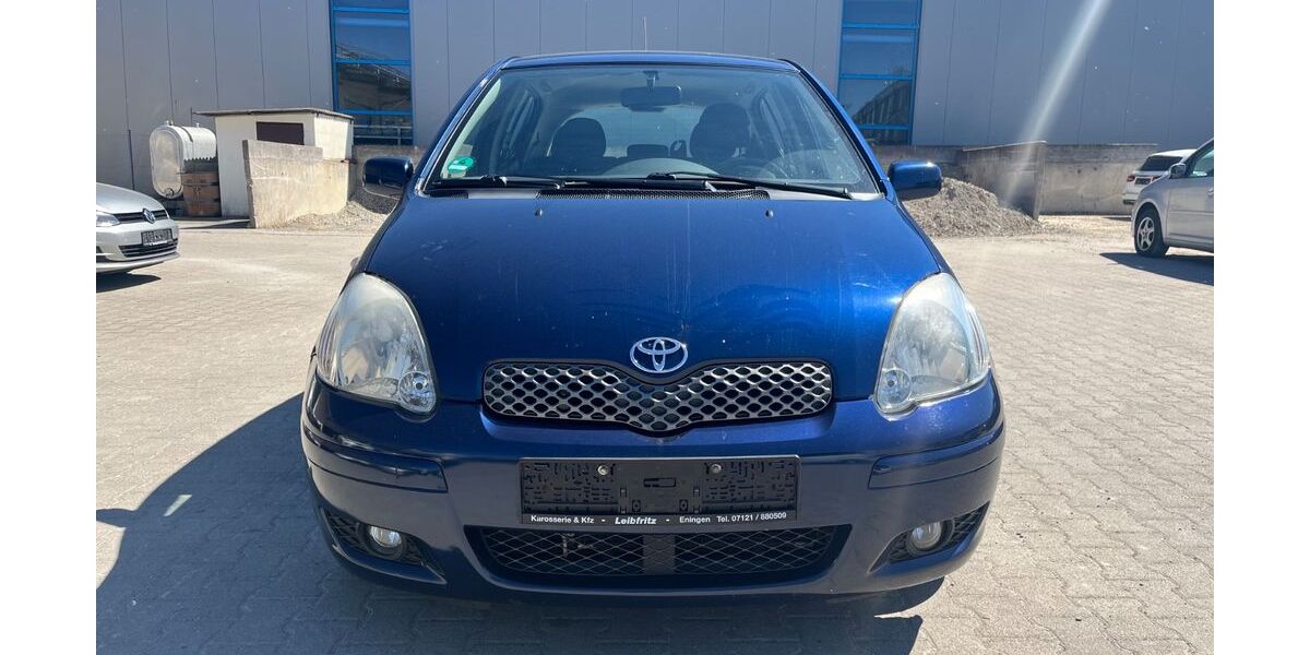 Toyota Yaris 238.000 km 1.990 &euro; Holzgerlingen 71088