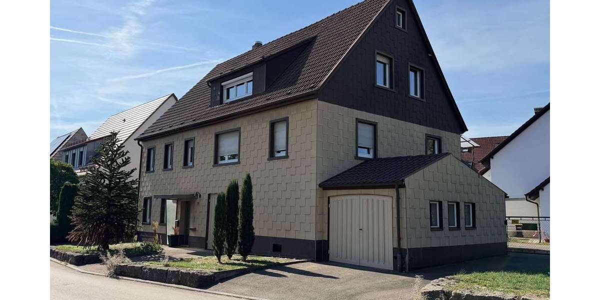 Einfamilienhaus Kirchheim - 13 Zimmer, 247 m&sup2;, 385.000&euro; | Angebot:27677311