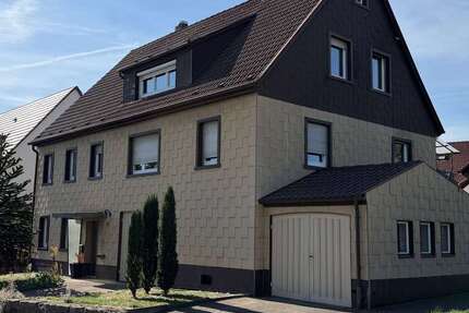 Haus Kirchheim - 13 Zimmer, 247 m&sup2;, 385.000&euro; | Angebot:27677311