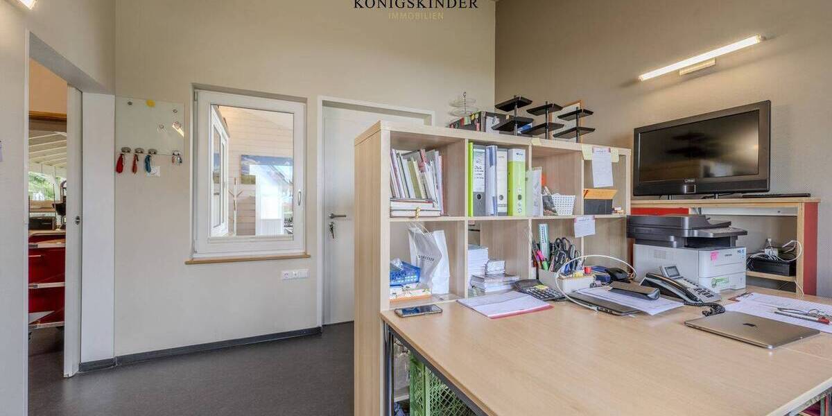 Mehrfamilienhaus, Wohnhaus Bad Urach - Hengen Hengen - 8 Zimmer, 123 m&sup2;, 550.000&euro; | Angebot:25732934