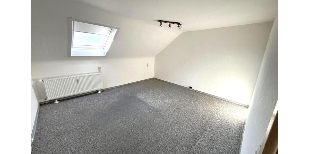 Dachgeschoßwohnung Wendlingen am Neckar - 2 Zimmer, 42 m&sup2;, 600&euro; | Angebot:26687970