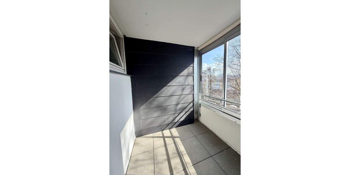 Etagenwohnung Reutlingen Voller Brunnen - 4 Zimmer, 89 m&sup2;, 1.200&euro; | Angebot:25895932