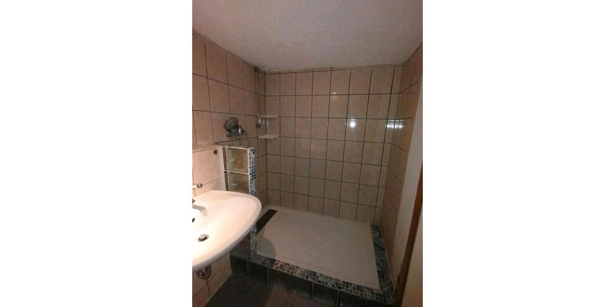 Doppelhaushälfte Nürtingen - 13 Zimmer, 210 m&sup2;, 450.000&euro; | Angebot:25991197