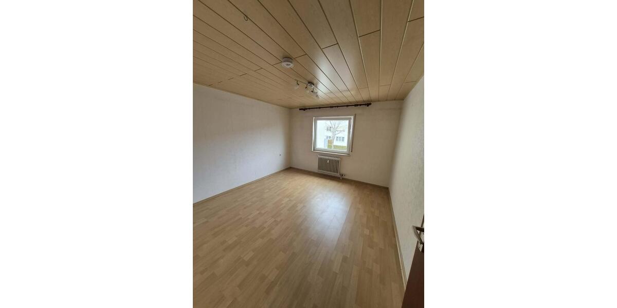 Etagenwohnung Gärtringen - 3 Zimmer, 73 m&sup2;, 275.000&euro; | Angebot:25436272