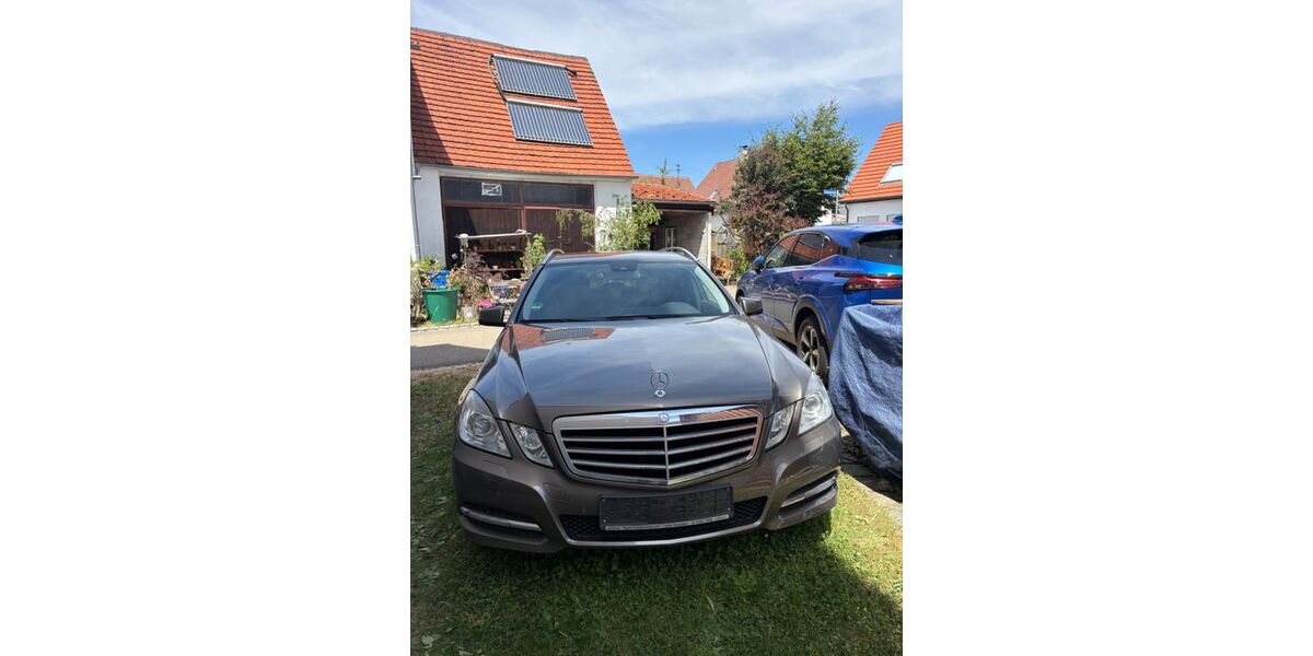 Mercedes-Benz E 200 216.900 km 6.800 &euro; Hülben 72584