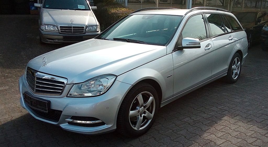 Mercedes-Benz C 200 218.900 km 8.900 &euro; Kirchheim unter Teck 73230