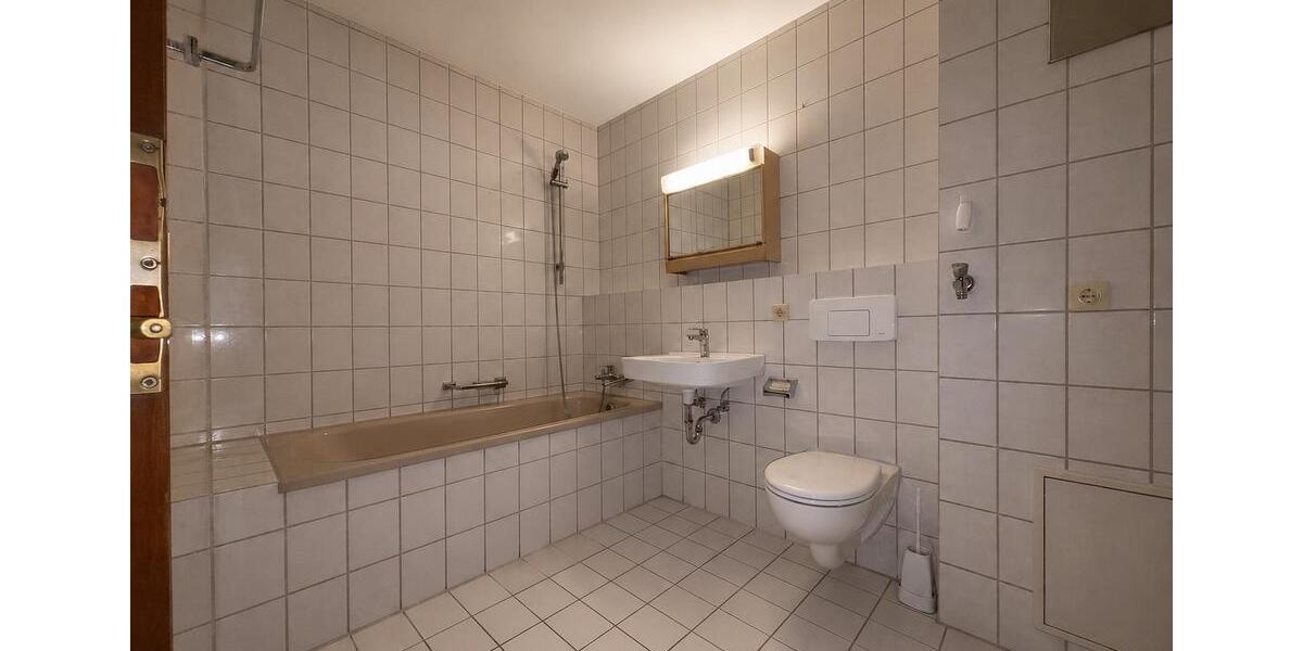 Etagenwohnung Pfullingen - 2 Zimmer, 50 m&sup2;, 700&euro; | Angebot:26686282