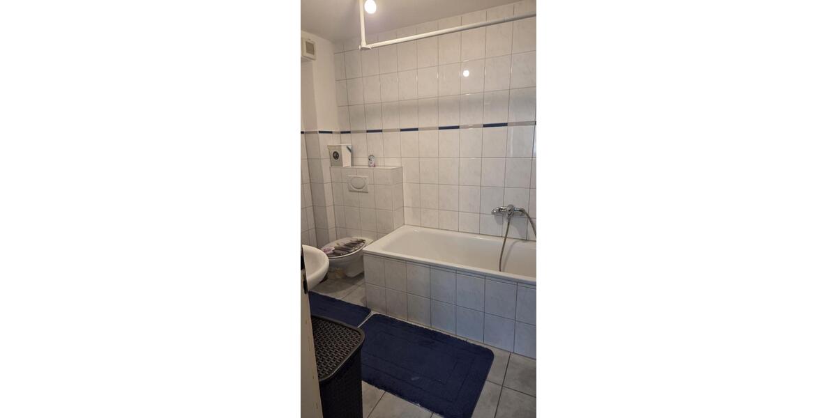 Erdgeschoßwohnung Reutlingen Altenburg - 2 Zimmer, 70 m&sup2;, 780&euro; | Angebot:26279954