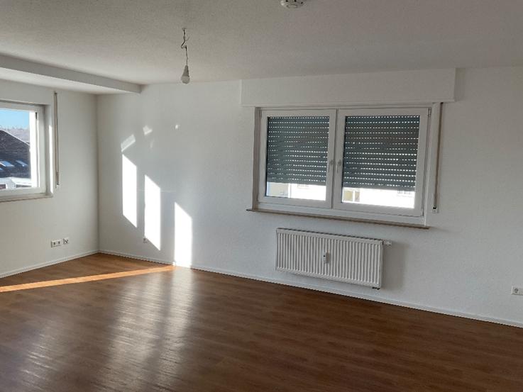 Etagenwohnung Esslingen am Neckar Oberesslingen - 3 Zimmer, 85 m&sup2;, 1.000&euro; | Angebot:26664685
