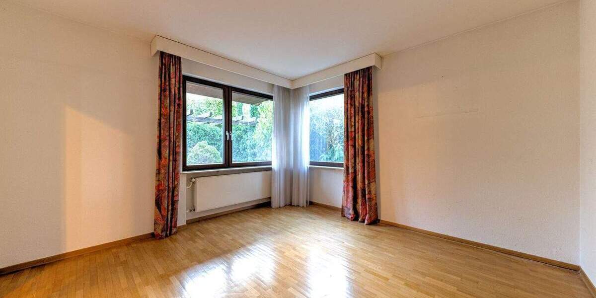 Einfamilienhaus Herrenberg - 6 Zimmer, 234 m&sup2;, 875.000&euro; | Angebot:25741855