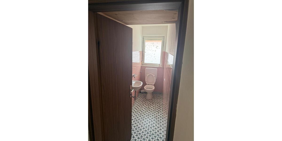 Etagenwohnung Burladingen - 5 Zimmer, 100 m&sup2;, 750&euro; | Angebot:25173166