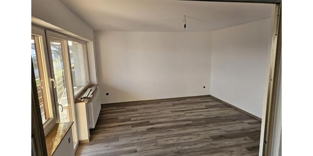 Etagenwohnung Ammerbuch - 5 Zimmer, 105 m&sup2;, 1.100&euro; | Angebot:25407180