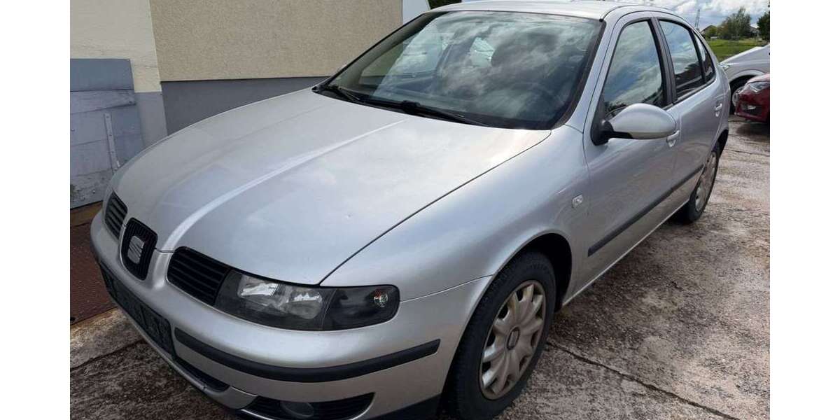 Seat Leon 261.000 km 1.950 &euro; Sindelfingen/Stuttgart 71069