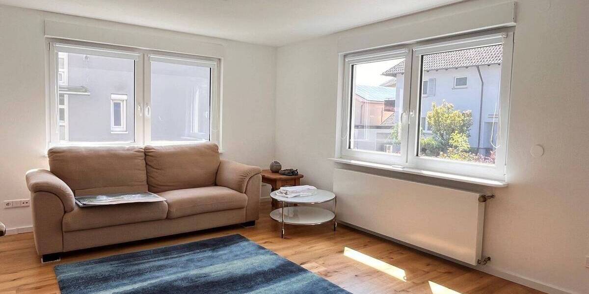 Mehrfamilienhaus, Wohnhaus Herrenberg - 7 Zimmer, 220 m&sup2;, 695.000&euro; | Angebot:25780767