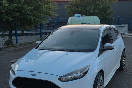 Ford Focus 170.000 km 11.800 &euro; Pfullingen 72793