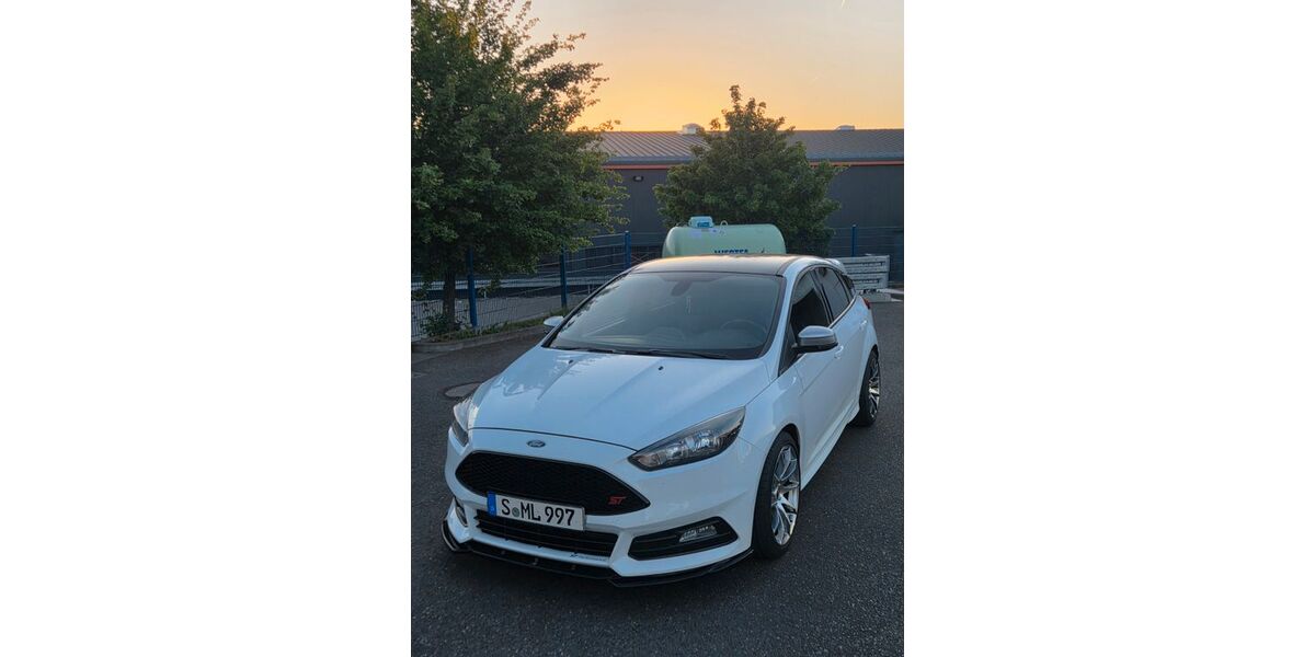 Ford Focus 170.000 km 11.800 &euro; Pfullingen 72793