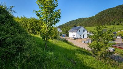 RUHIGE WOHNLAGE IN GEWACHSENEM WOHNGEBIET - Grundstück Burladingen | Angebot:27075085