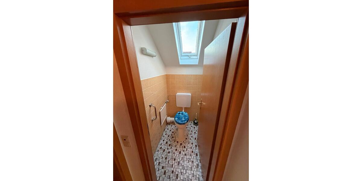Einfamilienhaus Dettingen an der Erms - 4 Zimmer, 114 m&sup2;, 1.500&euro; | Angebot:27620230
