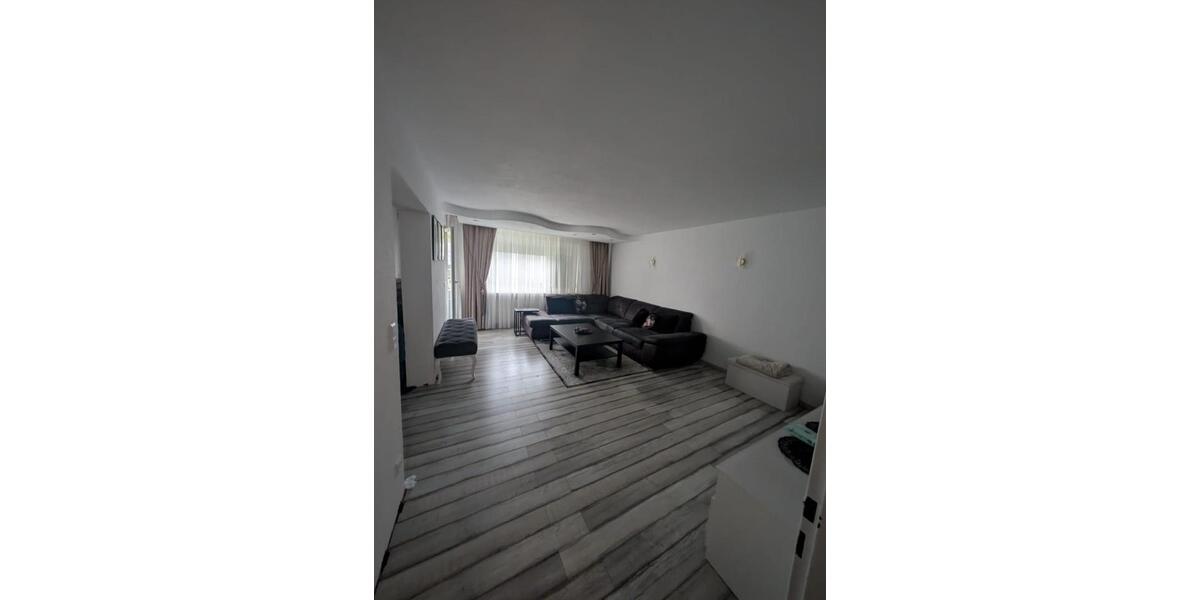 Etagenwohnung Gärtringen - 4.5 Zimmer, 93 m&sup2;, 365.000&euro; | Angebot:26089220