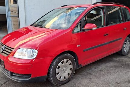 VW Touran 96.000 km 1.800 &euro; Reutlingen 72766