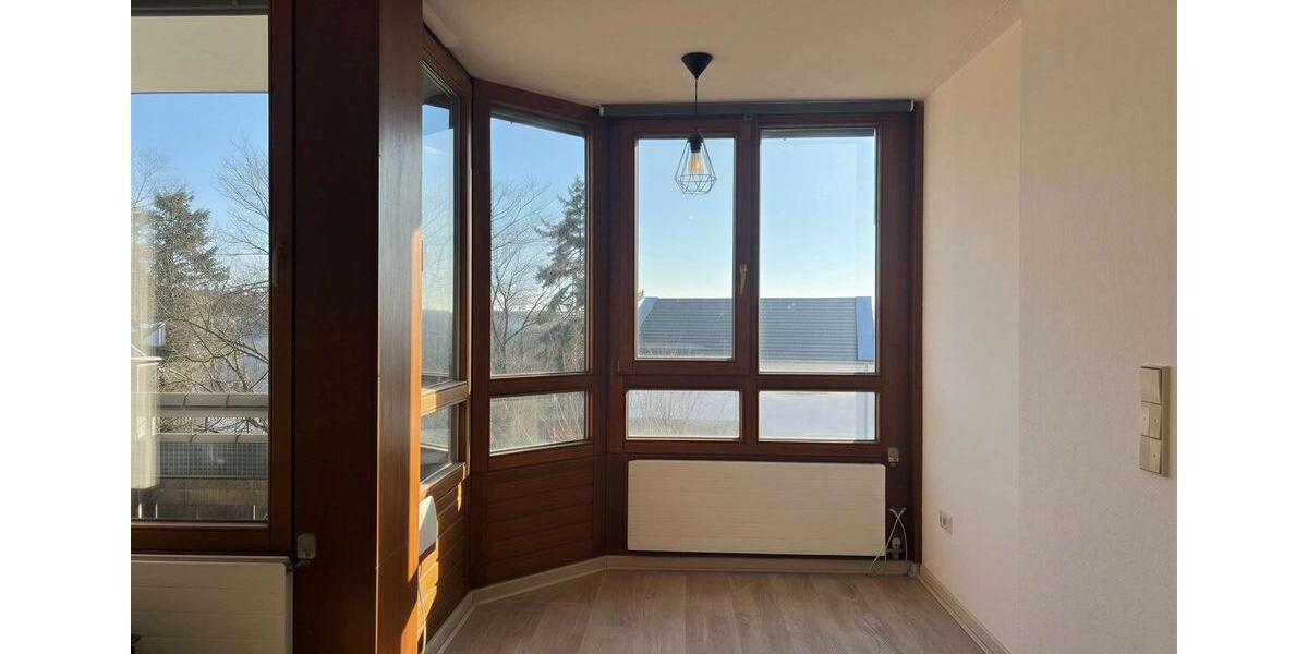 Etagenwohnung Böblingen - 3 Zimmer, 109 m&sup2;, 1.350&euro; | Angebot:24849970