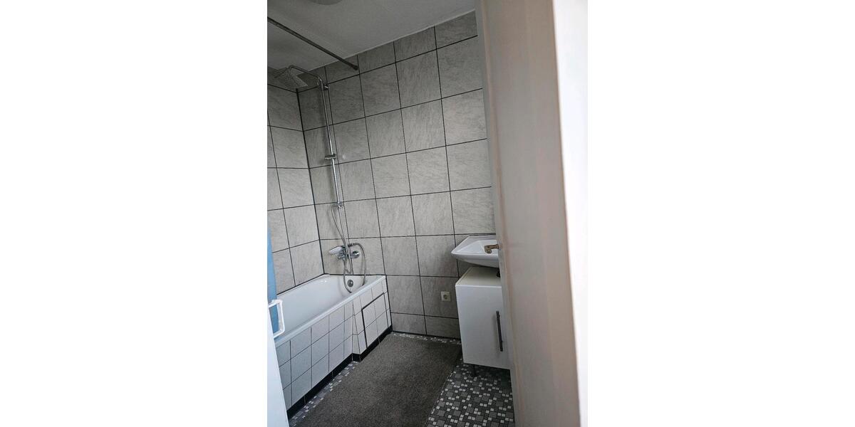 Etagenwohnung Ammerbuch - 3 Zimmer, 90 m&sup2;, 1.000&euro; | Angebot:26047554