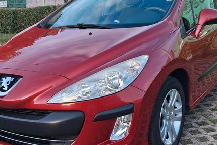 Peugeot 308 181.369 km 2.899 &euro; Filderstadt 70794