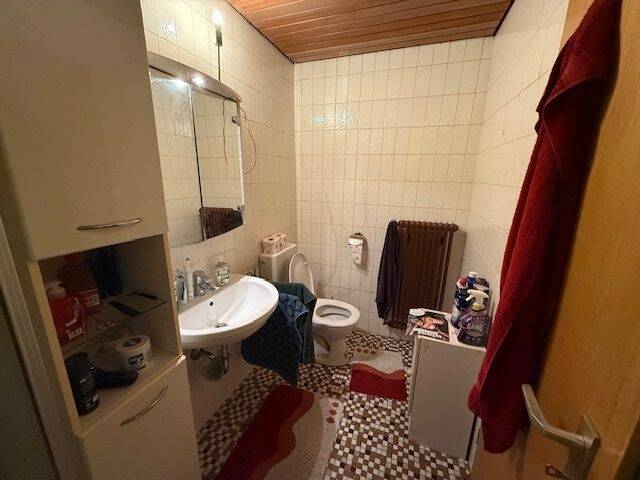 Einfamilienhaus Frickenhausen - 7 Zimmer, 210 m&sup2;, 649.000&euro; | Angebot:25696025