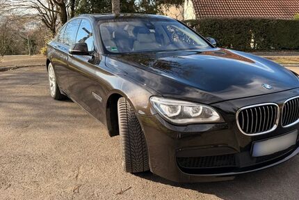 BMW 750 284.000 km 12.500 &euro; Reutlingen 72793