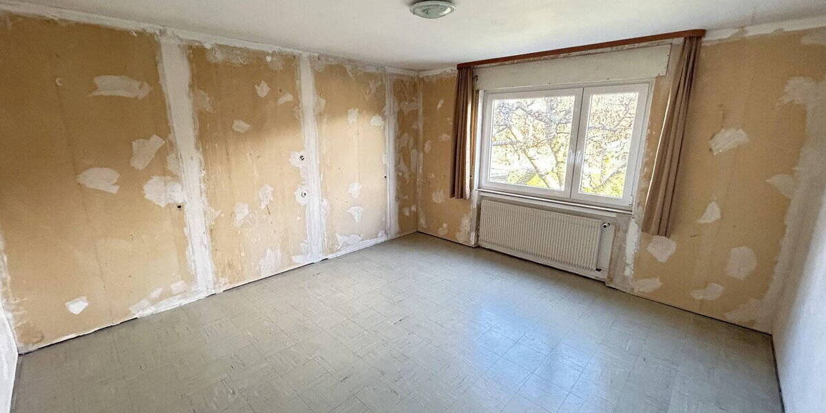 Mehrfamilienhaus, Wohnhaus Ehningen - 9 Zimmer, 250 m&sup2;, 875.000&euro; | Angebot:25654347