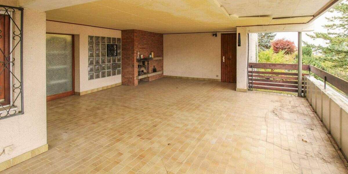 Einfamilienhaus Pfullingen - 7 Zimmer, 229 m&sup2;, 649.000&euro; | Angebot:25837282