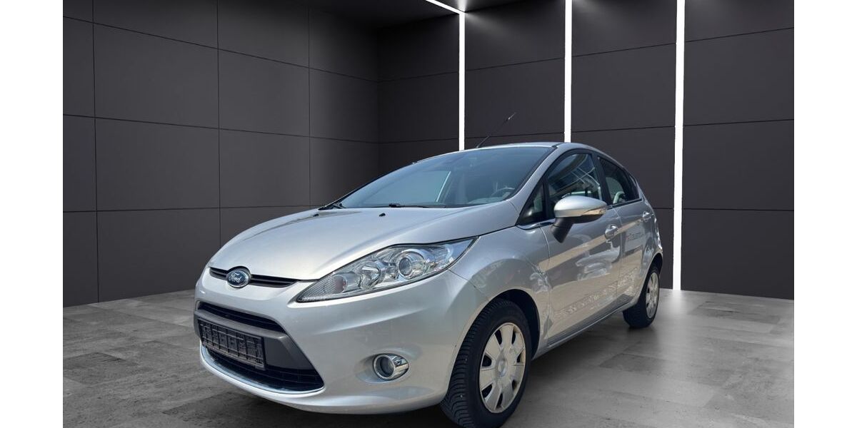 Ford Fiesta 165.000 km 2.990 &euro; Reutlingen / Stuttgart 72766