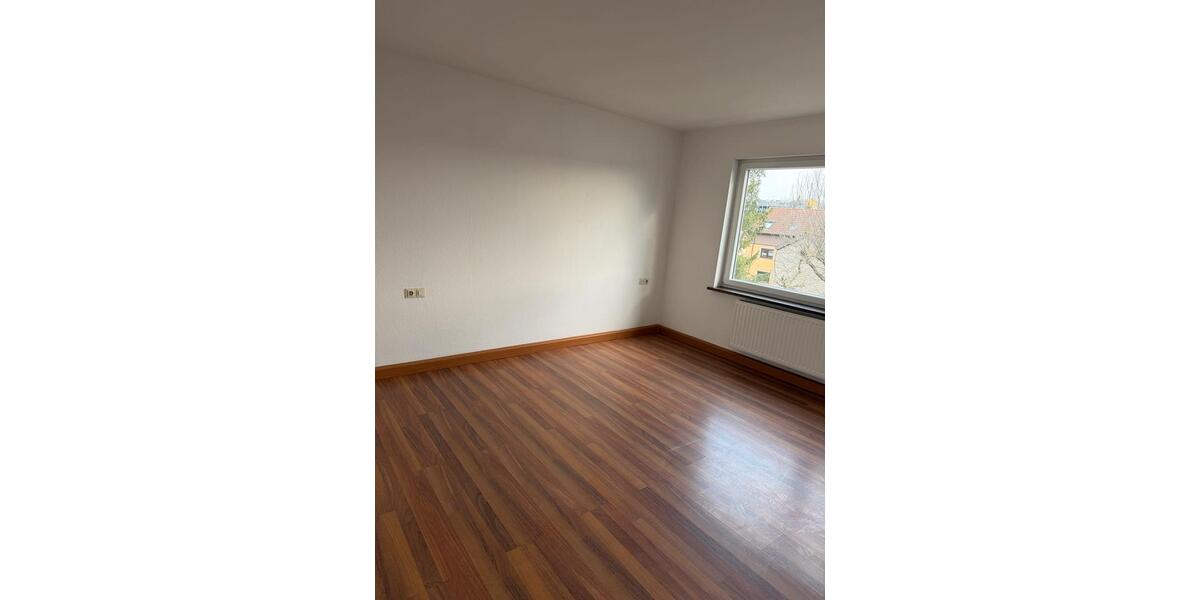 Etagenwohnung Sindelfingen Sindelfingen (Stadt) - 3 Zimmer, 72 m&sup2;, 1.450&euro; | Angebot:25483484