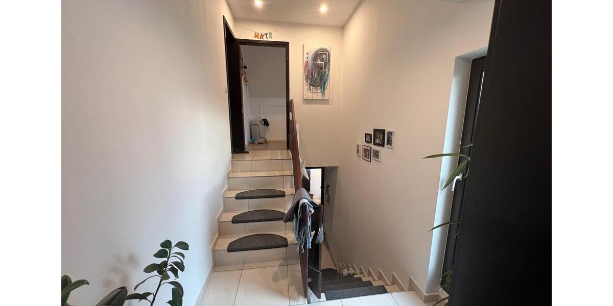 Etagenwohnung Ehningen - 3.5 Zimmer, 95 m&sup2;, 405.000&euro; | Angebot:25104273